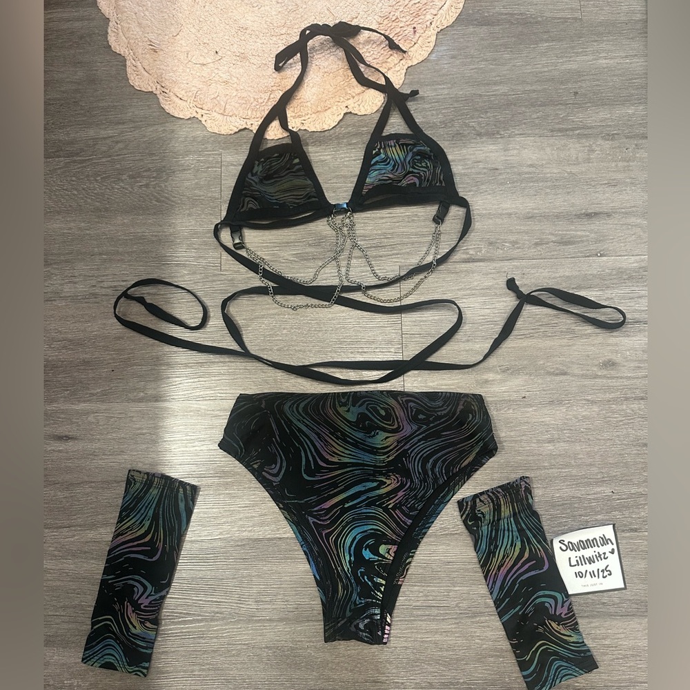 Rotilia couture x IHR criss cross set